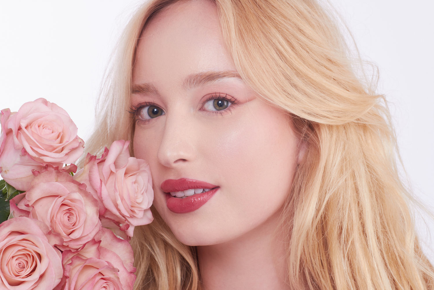 Eve - nude pink lipstick