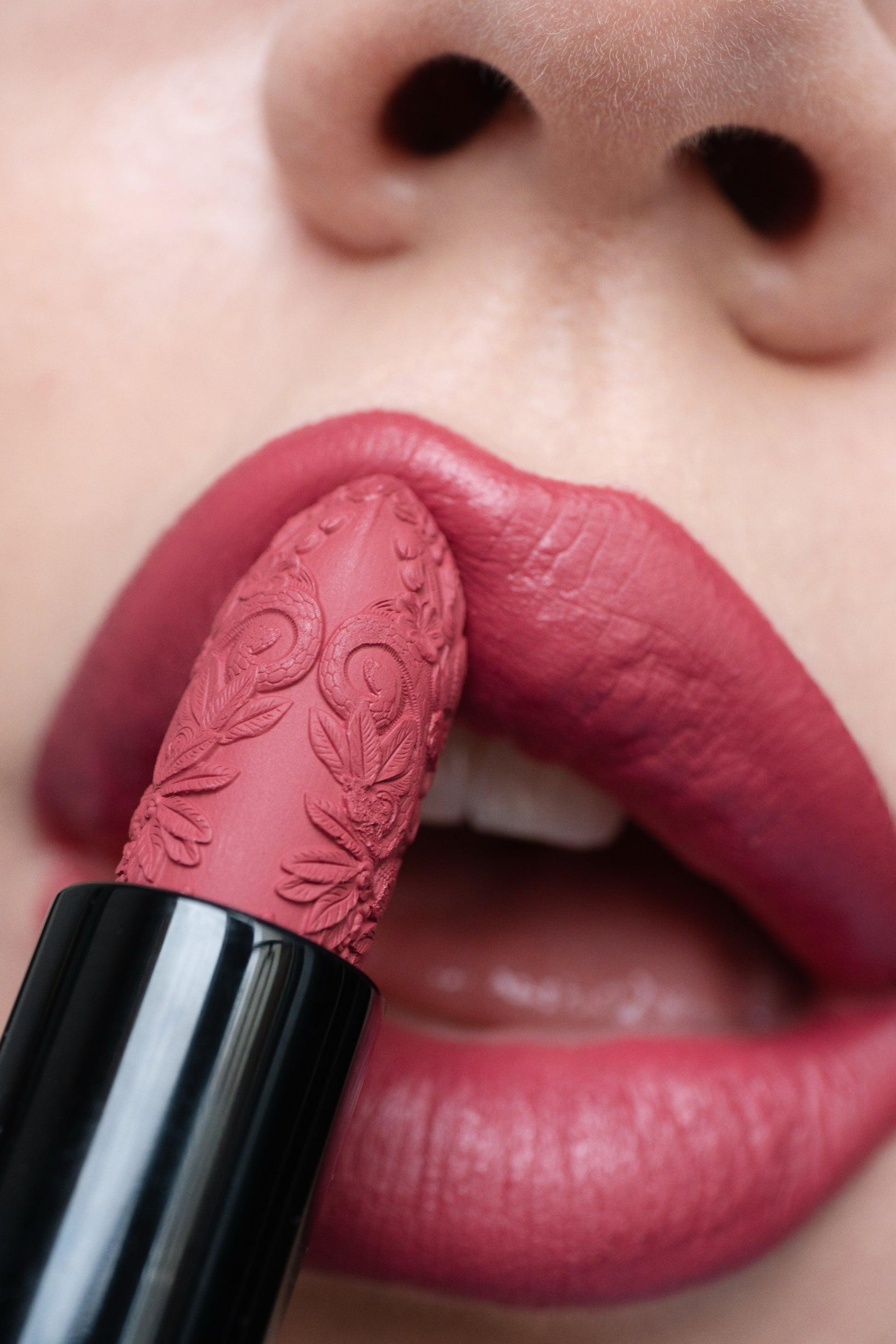 Censored Cosmetics nude curved lipstick - eve